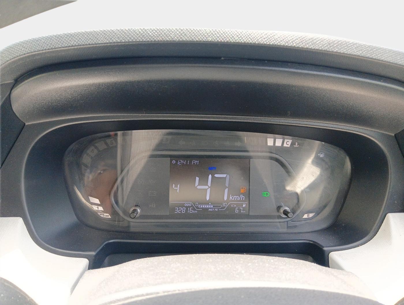 2023 Tata PUNCH ACCOMPLISHED DAZZLE PACK MT, Petrol, Manual, 33,000 km, interior