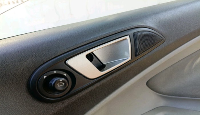 2014 Ford Ecosport TREND 1.5L DIESEL, Diesel, Manual, 1,30,259 km, interior