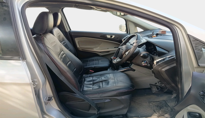 2014 Ford Ecosport TREND 1.5L DIESEL, Diesel, Manual, 1,30,259 km, interior