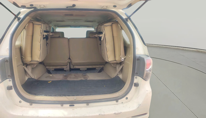 2013 Toyota Fortuner 3.0 4X2 AT, Diesel, Automatic, 1,48,986 km, exterior
