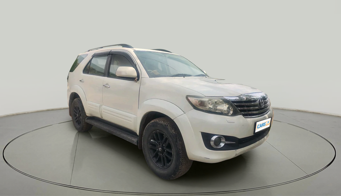 2013 Toyota Fortuner 3.0 4X2 AT, Diesel, Automatic, 1,48,986 km, exterior