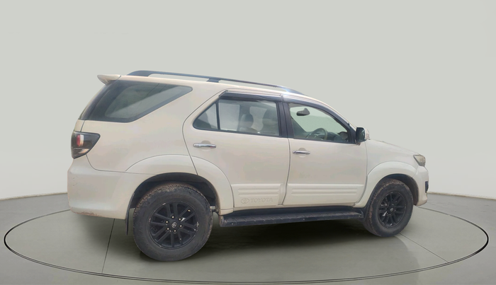 2013 Toyota Fortuner 3.0 4X2 AT, Diesel, Automatic, 1,48,986 km, exterior