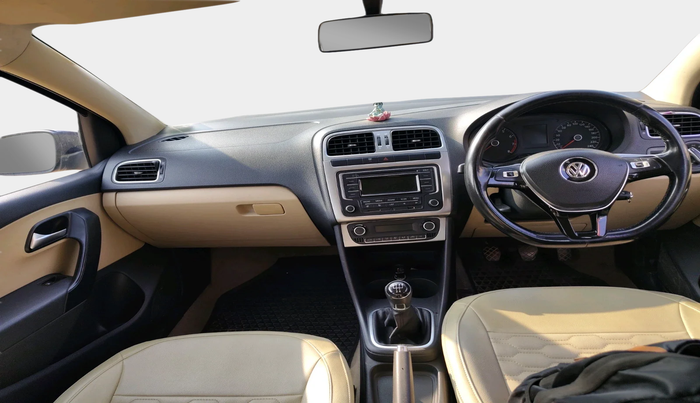 2015 Volkswagen Polo HIGHLINE1.2L, Petrol, Manual, 45,878 km, interior