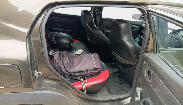 2018 Renault Kwid RXT 0.8, Petrol, Manual, 1,02,207 km, interior