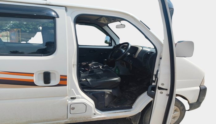 2021 Maruti Eeco 5 STR AC (O), Petrol, Manual, 82,300 km, interior