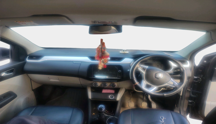 2022 Renault TRIBER RXZ, Petrol, Manual, 46,966 km, interior