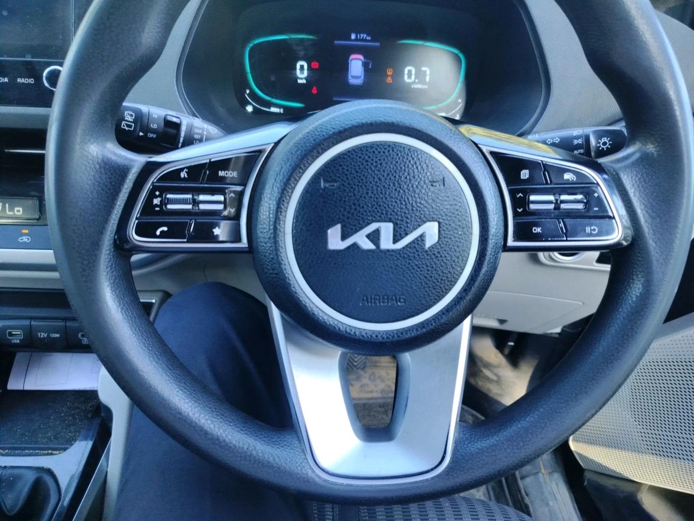 2023 KIA CARENS PRESTIGE PLUS 1.5 DIESEL 7 STR, Diesel, Manual, 1,24,670 km, interior
