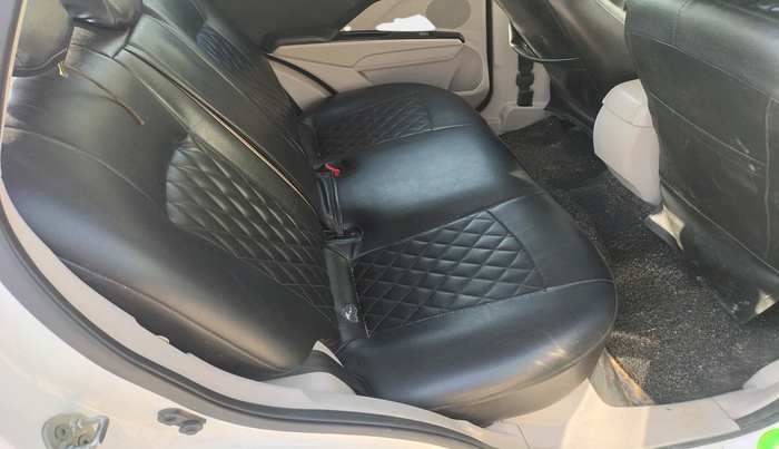 2021 Mahindra XUV300 W8 1.5 DIESEL, Diesel, Manual, 41,353 km, interior