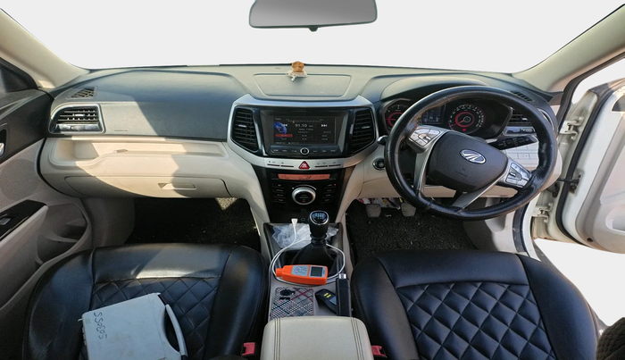 2021 Mahindra XUV300 W8 1.5 DIESEL, Diesel, Manual, 41,353 km, interior