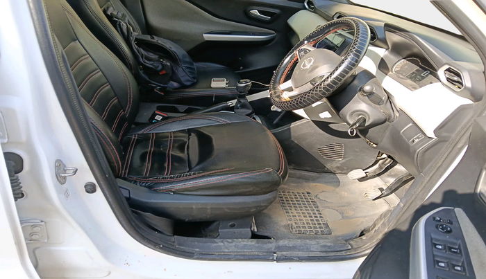 2022 Nissan MAGNITE XL, Petrol, Manual, 79,904 km, interior