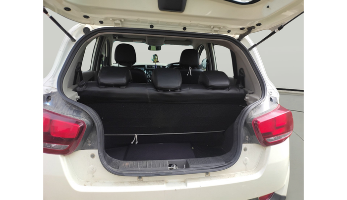 2016 Mahindra Kuv100 K8 5 STR, Petrol, Manual, 40,386 km, exterior