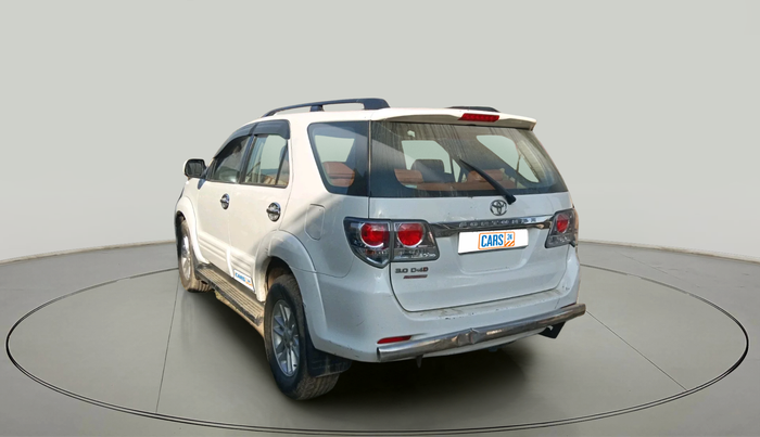 2013 Toyota Fortuner 3.0 4X2 AT, Diesel, Automatic, 1,19,657 km, exterior