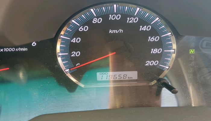 2013 Toyota Fortuner 3.0 4X2 AT, Diesel, Automatic, 1,19,657 km, interior