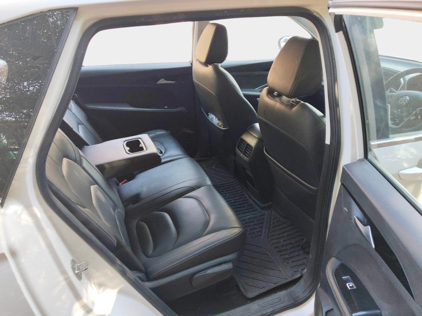 2019 MG HECTOR SHARP HYBRID 1.5 PETROL, Petrol, Manual, 1,35,507 km, interior