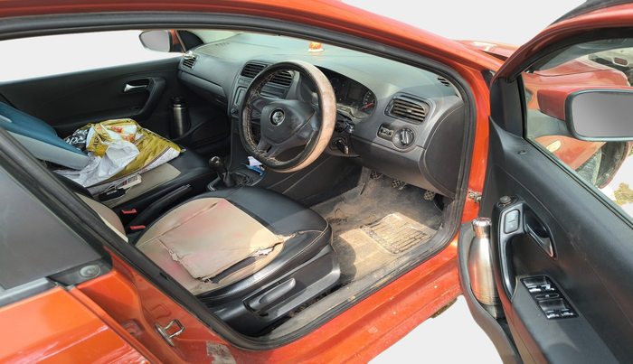 2015 Volkswagen Polo COMFORTLINE 1.5L, Diesel, Manual, 1,78,782 km, interior
