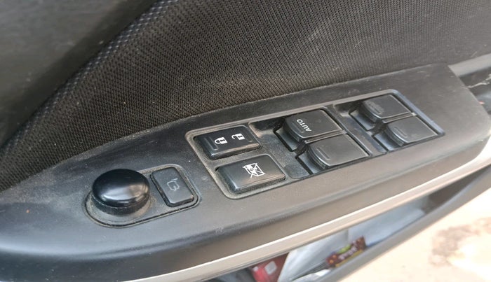 2018 Maruti Baleno DELTA PETROL 1.2, Petrol, Manual, 75,638 km, interior