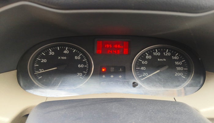 2014 Nissan Terrano XL (D), Diesel, Manual, 1,95,166 km, interior
