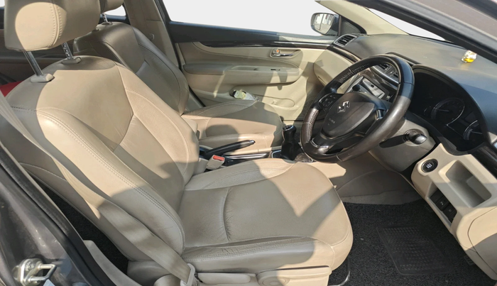 2017 Maruti Ciaz ZXI+, Petrol, Manual, 35,661 km, interior