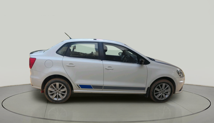 2017 Volkswagen Ameo COMFORTLINE 1.2L, Petrol, Manual, 44,448 km, exterior