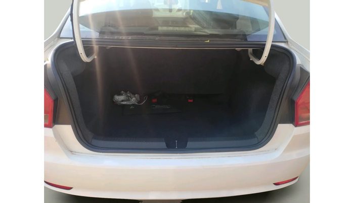 2017 Volkswagen Ameo COMFORTLINE 1.2L, Petrol, Manual, 44,448 km, exterior