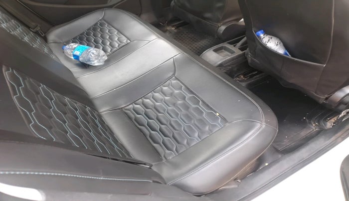 2017 Volkswagen Ameo COMFORTLINE 1.2L, Petrol, Manual, 44,448 km, interior