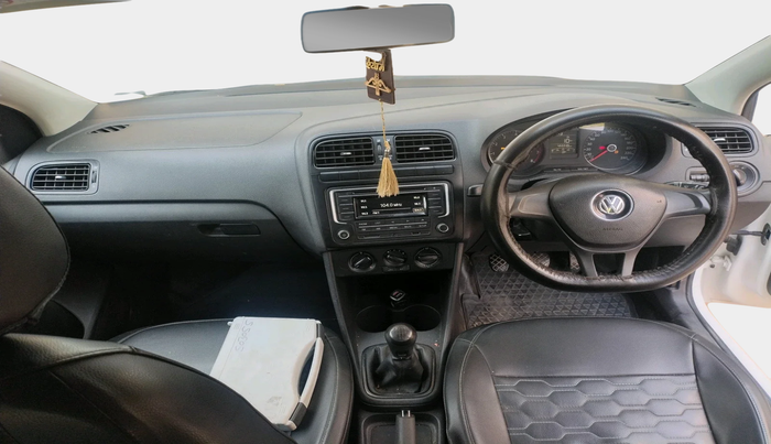 2017 Volkswagen Ameo COMFORTLINE 1.2L, Petrol, Manual, 44,448 km, interior