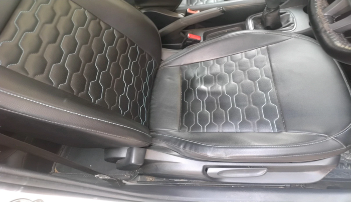 2017 Volkswagen Ameo COMFORTLINE 1.2L, Petrol, Manual, 44,448 km, interior