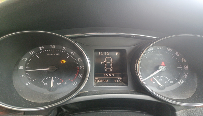 2012 Skoda Superb AMBITION 2.0 TDI CR AT, Diesel, Automatic, 1,44,890 km, interior