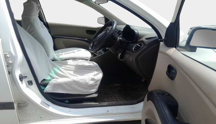 2011 Hyundai i10 ERA 1.1, Petrol, Manual, 57,004 km, interior