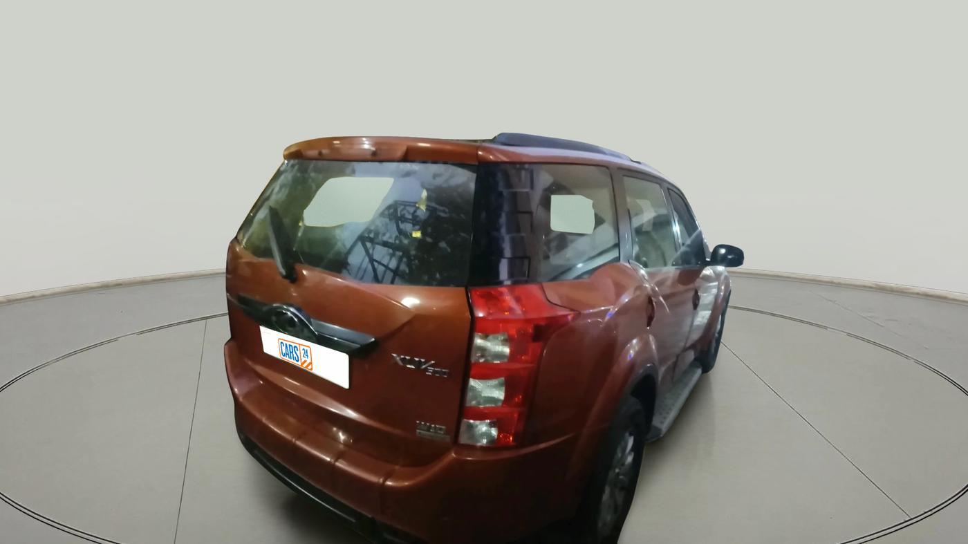 2016 Mahindra XUV500 W10 AT 1.99, Diesel, Automatic, 1,44,986 km, exterior