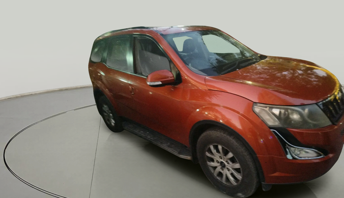 2016 Mahindra XUV500 W10 AT 1.99, Diesel, Automatic, 1,44,986 km, exterior