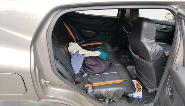 2017 Renault Kwid RXT 1.0 (O), Petrol, Manual, 75,304 km, interior