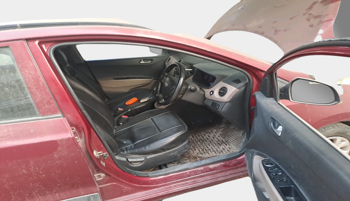 2014 Hyundai Grand i10 SPORTZ 1.1 CRDI, Diesel, Manual, 90,888 km, interior