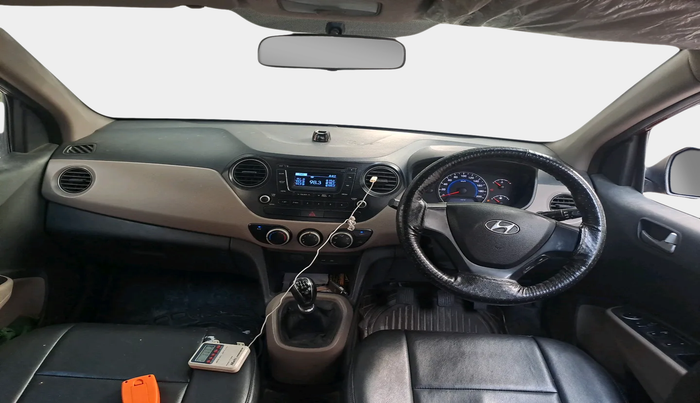 2014 Hyundai Grand i10 SPORTZ 1.1 CRDI, Diesel, Manual, 90,888 km, interior