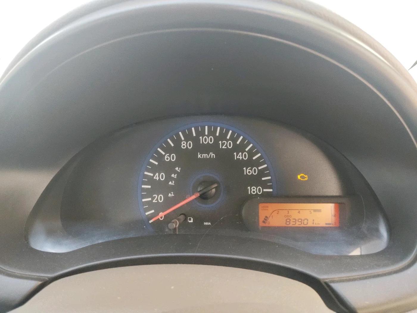 2016 Datsun Go T, Petrol, Manual, 83,901 km, interior