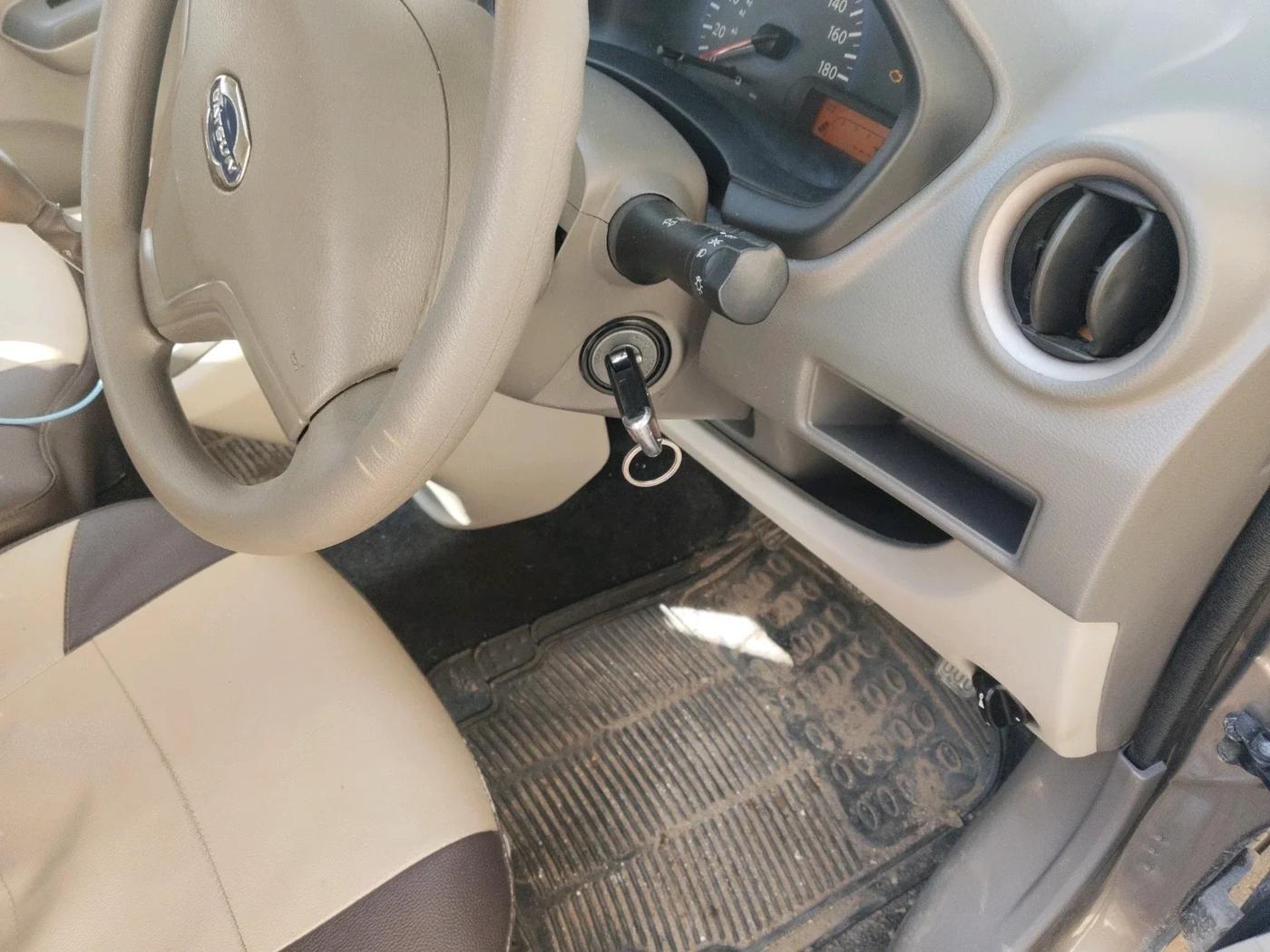 2016 Datsun Go T, Petrol, Manual, 83,901 km, interior