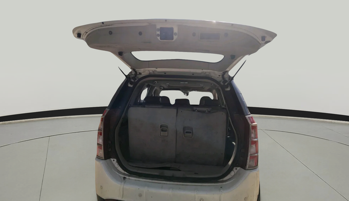 2016 Mahindra XUV500 W10, Diesel, Manual, 1,34,932 km, exterior