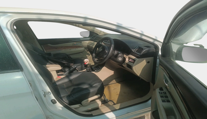 2016 Maruti Ciaz VDI+ SHVS, Diesel, Manual, 90,262 km, interior