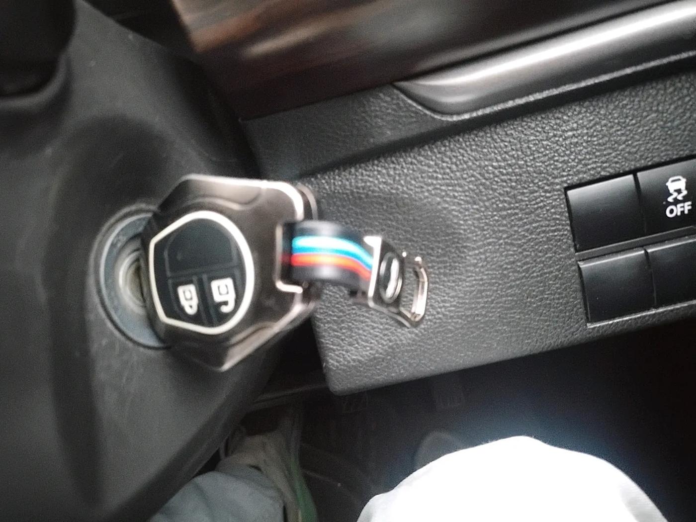 2022 Maruti BREZZA VXI SMART HYBRID, Petrol, Manual, 43,000 km, interior