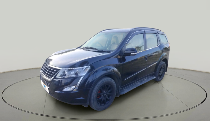 2019 Mahindra XUV500 W9, Diesel, Manual, 56,034 km, exterior