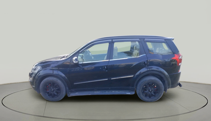 2019 Mahindra XUV500 W9, Diesel, Manual, 56,034 km, exterior