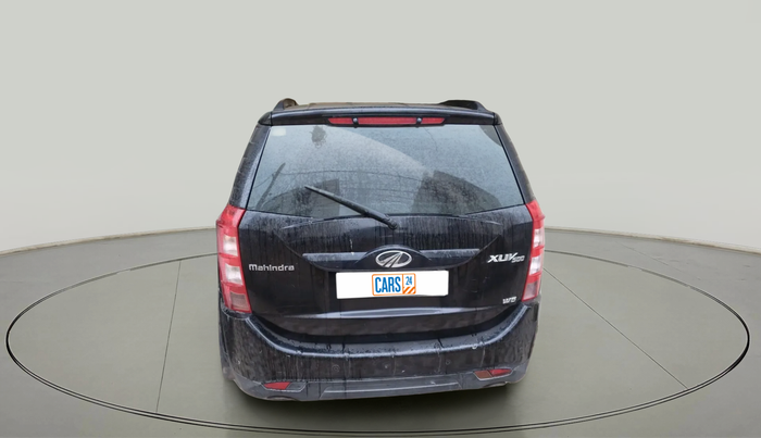 2017 Mahindra XUV500 W6, Diesel, Manual, 1,26,270 km, exterior