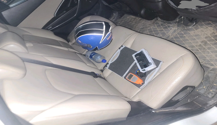 2014 Hyundai Santa Fe 2 WD AT, Diesel, Automatic, 1,93,920 km, interior