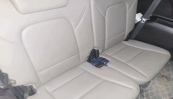 2014 Hyundai Santa Fe 2 WD AT, Diesel, Automatic, 1,93,920 km, interior