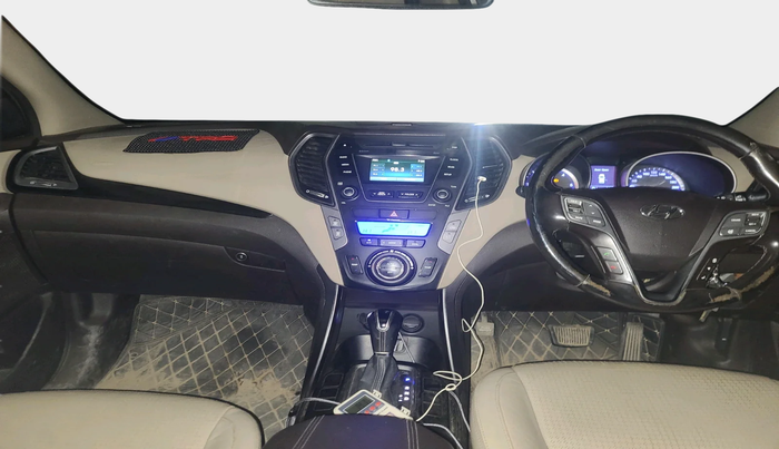 2014 Hyundai Santa Fe 2 WD AT, Diesel, Automatic, 1,93,920 km, interior