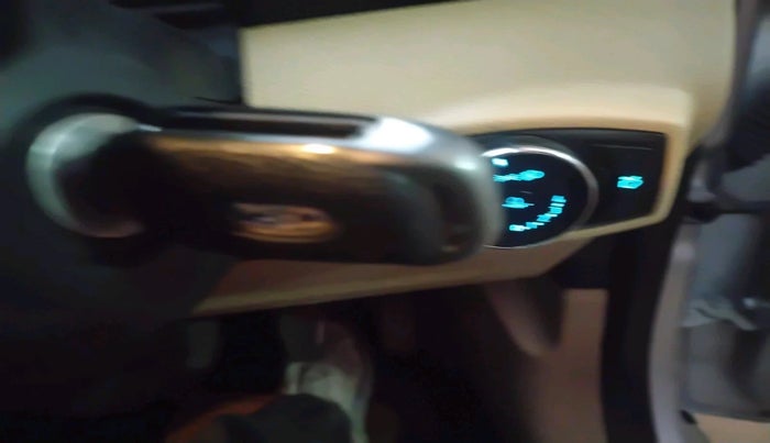 2017 Ford Figo Aspire TITANIUM 1.2 PETROL, Petrol, Manual, 1,21,171 km, interior