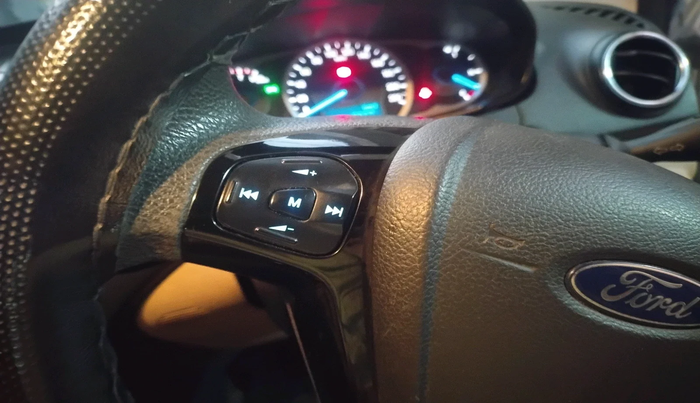 2017 Ford Figo Aspire TITANIUM 1.2 PETROL, Petrol, Manual, 1,21,171 km, interior
