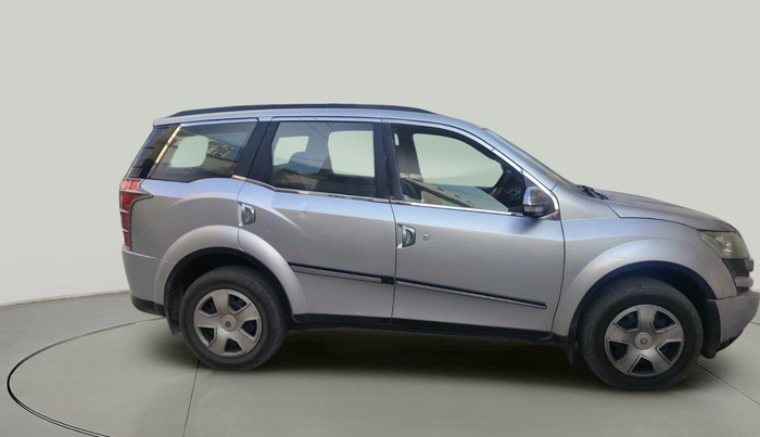 2014 Mahindra XUV500 W6, Diesel, Manual, 1,27,849 km, exterior