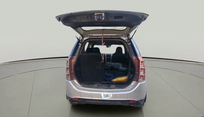 2014 Mahindra XUV500 W6, Diesel, Manual, 1,27,849 km, exterior