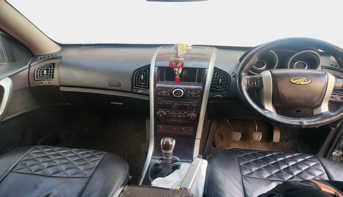 2014 Mahindra XUV500 W6, Diesel, Manual, 1,27,849 km, interior